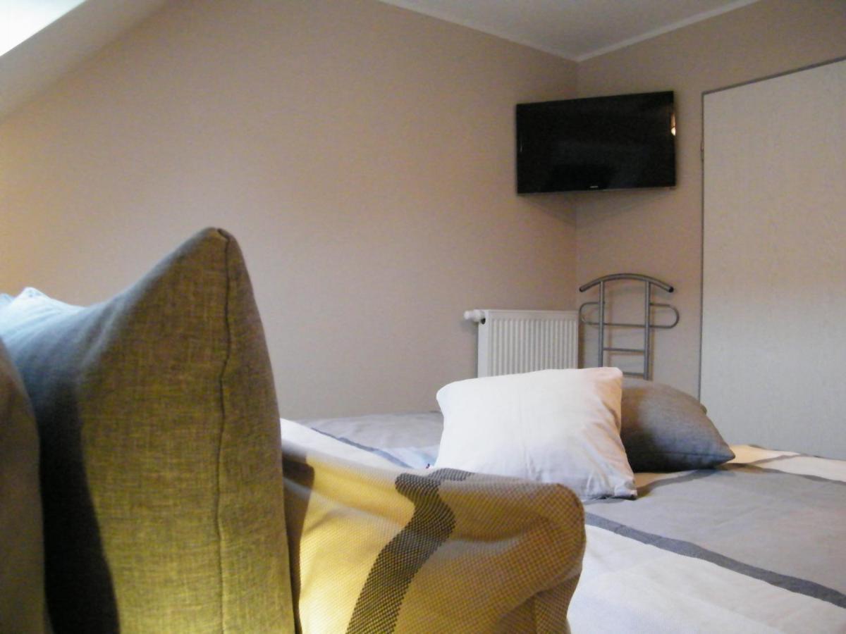 Gastehaus " Schone Aussicht " Apartment Нойхарлингерзийл Екстериор снимка
