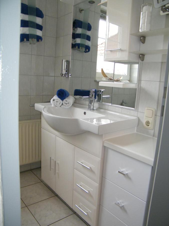 Gastehaus " Schone Aussicht " Apartment Нойхарлингерзийл Екстериор снимка