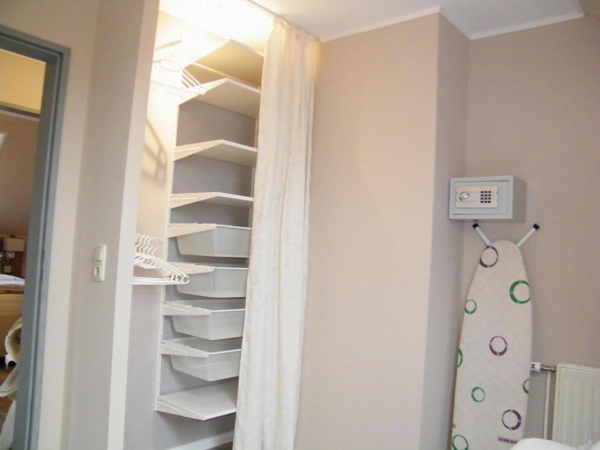 Gastehaus " Schone Aussicht " Apartment Нойхарлингерзийл Екстериор снимка