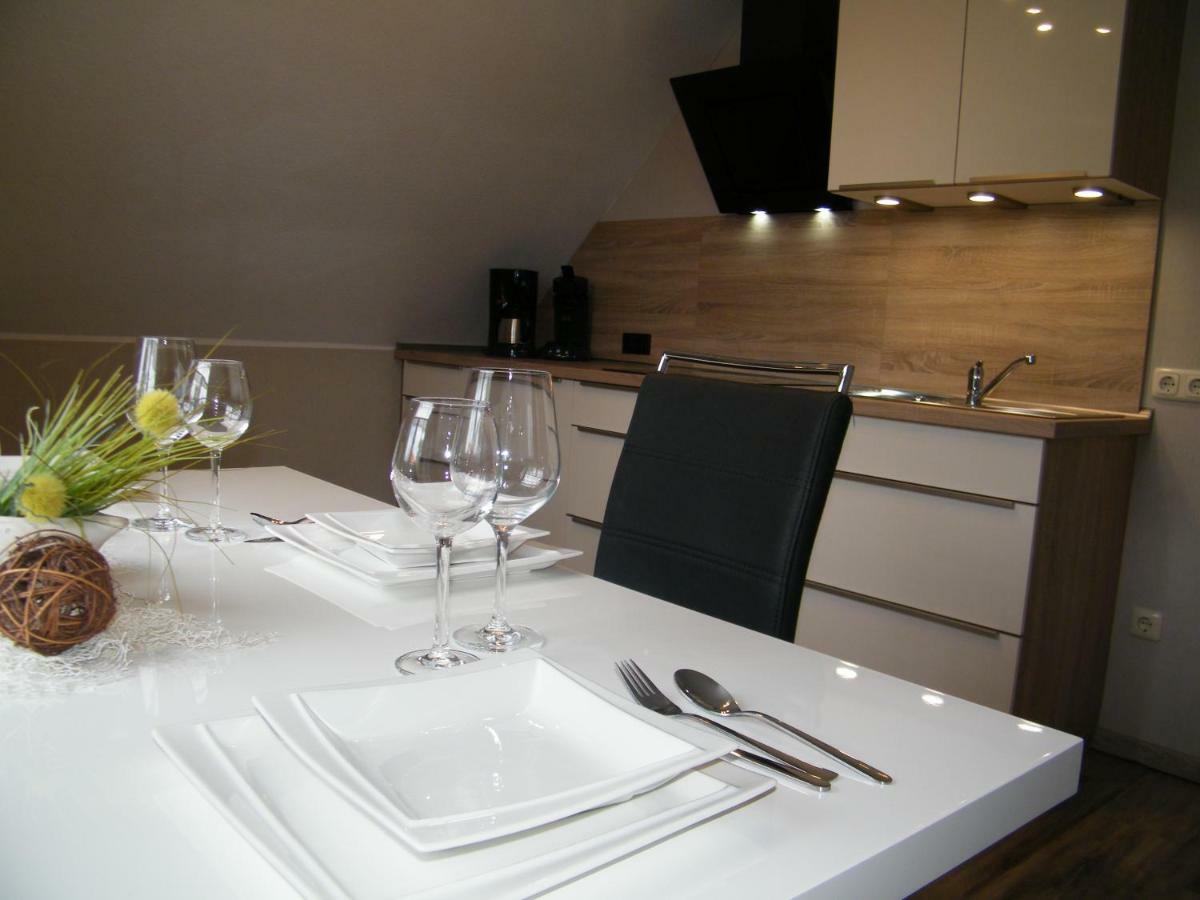Gastehaus " Schone Aussicht " Apartment Нойхарлингерзийл Екстериор снимка